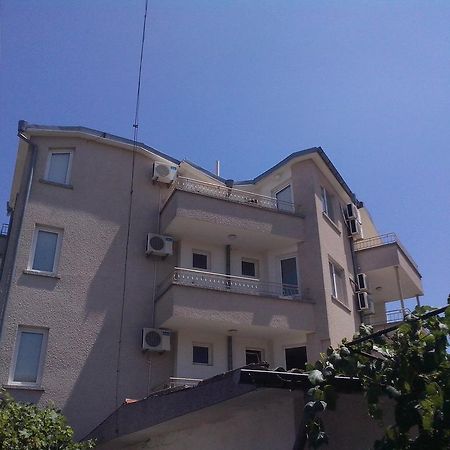 Guest House Krasi Tschernomorez Exterior foto