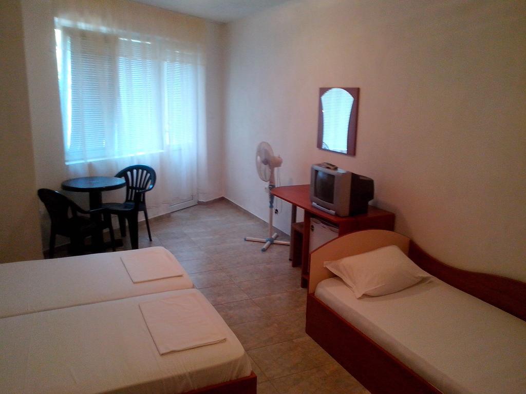 Guest House Krasi Tschernomorez Zimmer foto