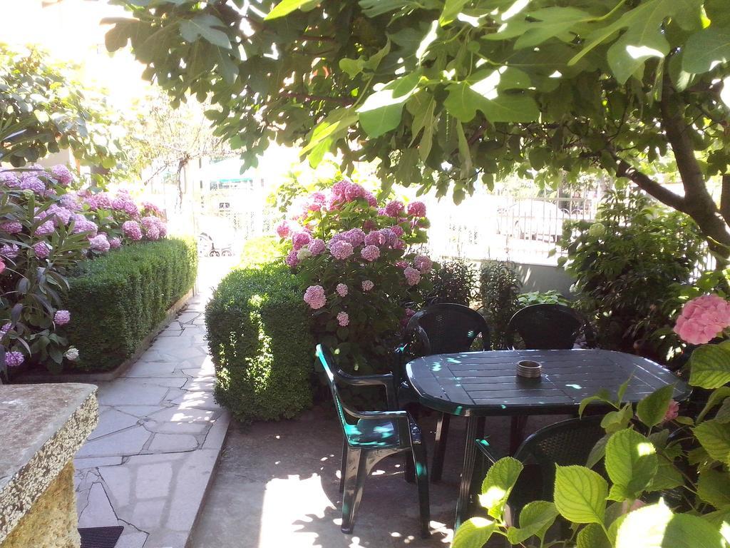 Guest House Krasi Tschernomorez Exterior foto